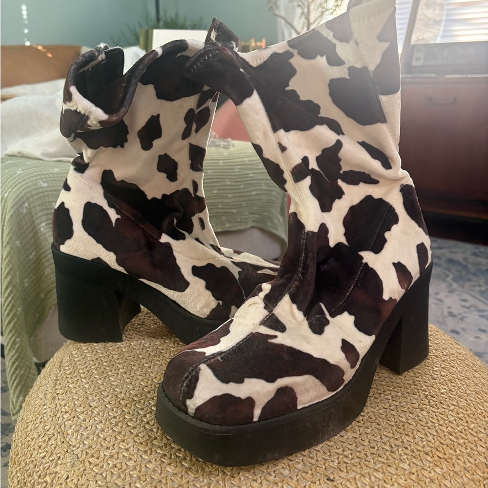 steve madden klayton cow print boots